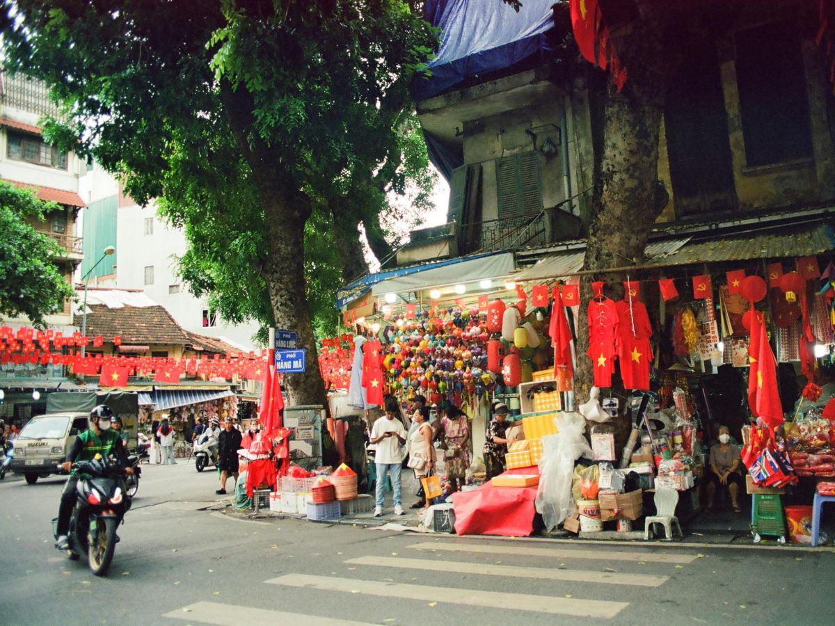 Hanoi Old Quarter street scene