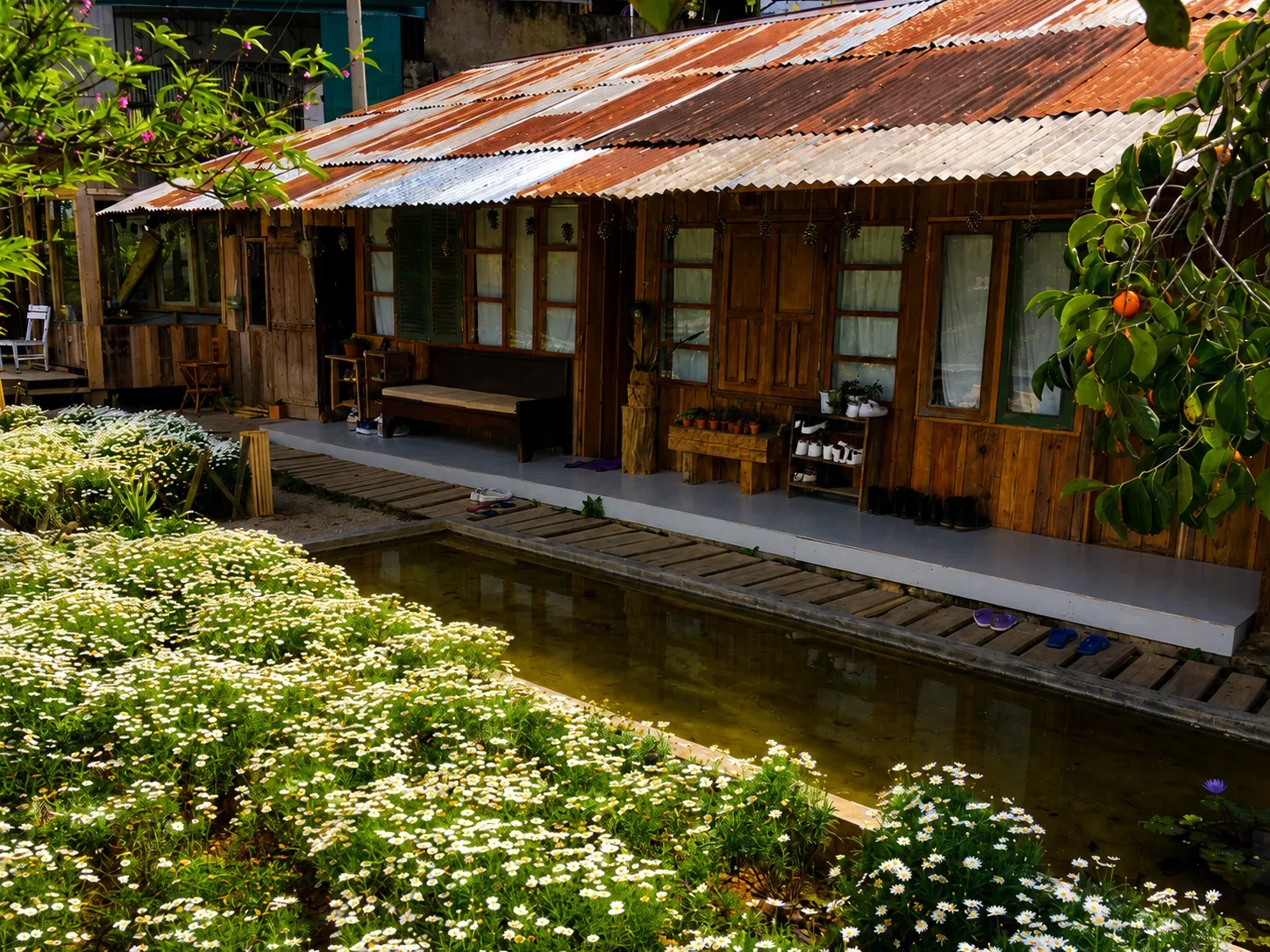Rustic garden house in Vietnam