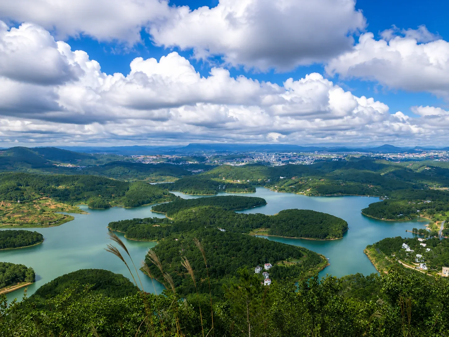 Tuyen Lam Lake near Da Lat