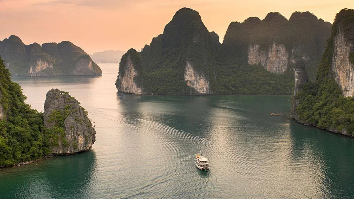 6-Day Hanoi, Ninh Binh and Ha Long Bay